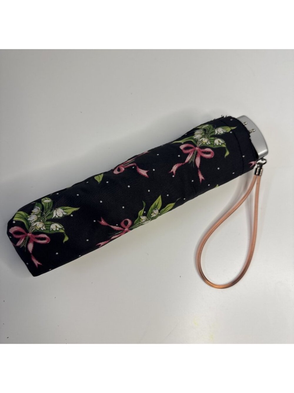 Vera Bradley Mini Umbrella in the RETIRED New Hope (Lily of the Valley) Pattern